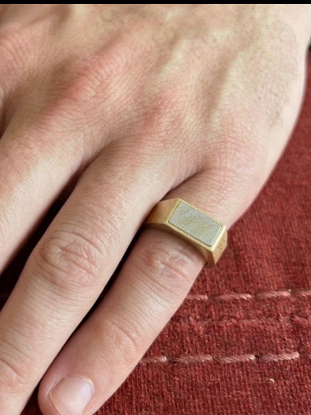 🆕CANVAS: Unisex Trendy Gold Tone Rectangular Ring w/ Gray Stone- Men’s Sz 7